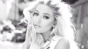 متن و ترجمه آهنگ Crazy In Love