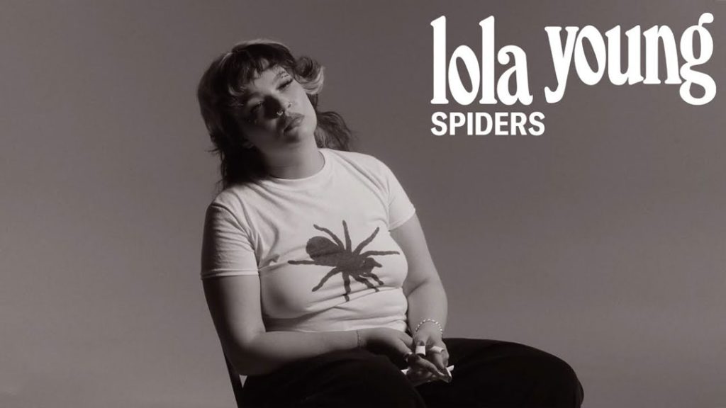 متن و ترجمه آهنگ SPIDERS