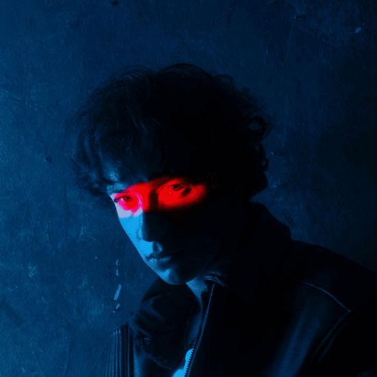 متن و ترجمه آهنگ Close Enough