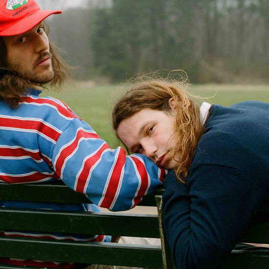 متن و ترجمه آهنگ Sink into the Floor