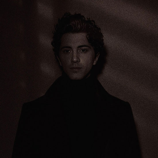 متن و ترجمه آهنگ Dangerous Hands