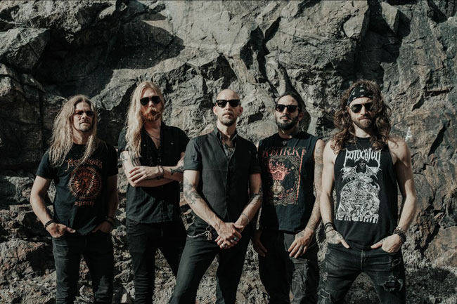 متن و ترجمه آهنگ Discordia