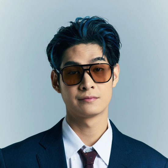 متن و ترجمه آهنگ Snacks & Wine