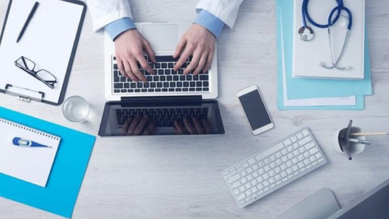 10 اشتباه رایج پزشکان و کلینیک ها در تولید محتوا پزشکی و راه‌حل‌ها مجله بدونیم 2