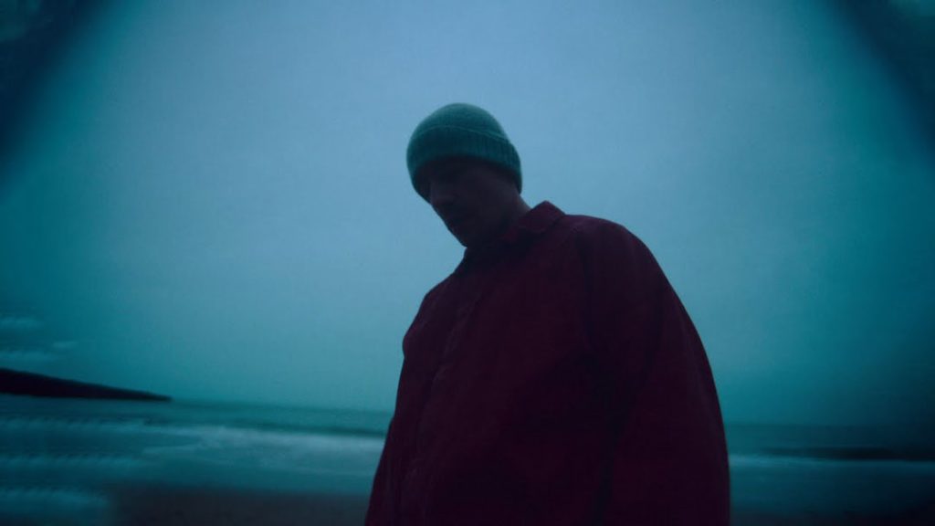 متن و ترجمه آهنگ Refuge