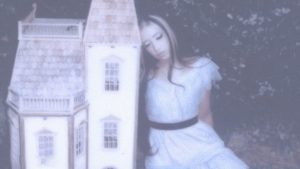 متن و ترجمه آهنگ Hallucination