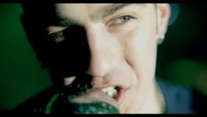 متن و ترجمه آهنگ I Hate Everything About You