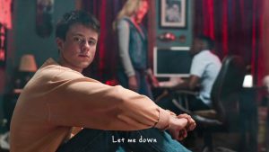 متن و ترجمه آهنگ Let Me Down Slowly
