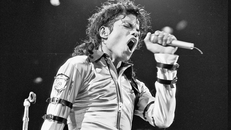 متن و ترجمه آهنگ Billie Jean