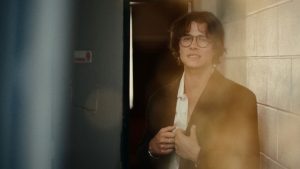 متن و ترجمه آهنگ I Walk Away