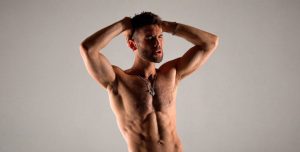 متن و ترجمه آهنگ STRIPPED